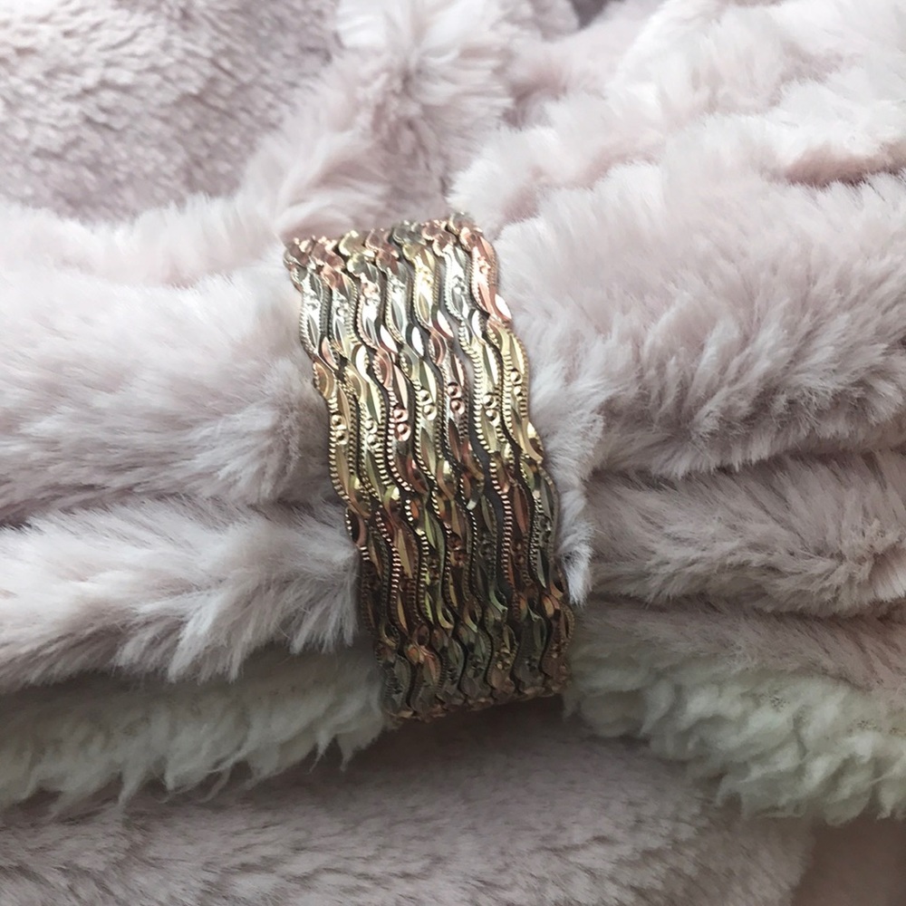 Multi color bracelets